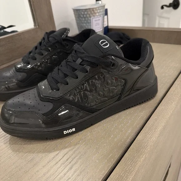 Dior Men's Glossy Black Sneakers - Picture 1 of 8